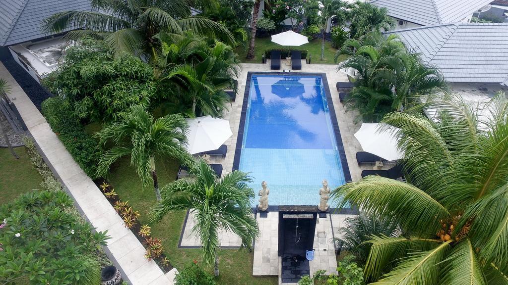 Dream Estate Resort Сенггиги Экстерьер фото